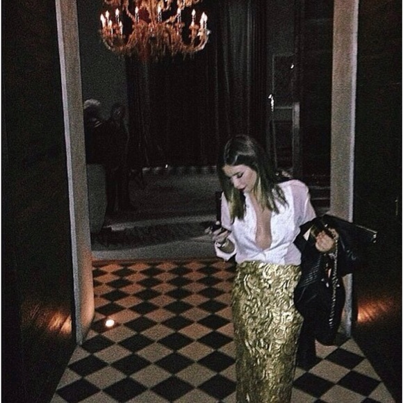 Meet your Posher, Melyssa - Picture 3 of 4